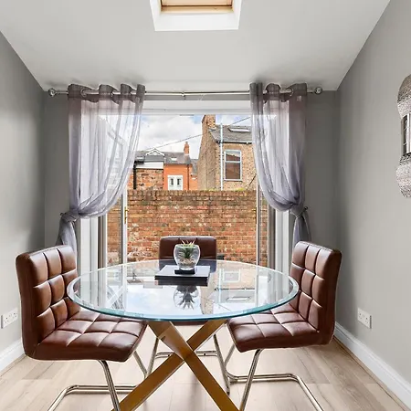 Prospect Place - - Free Parking