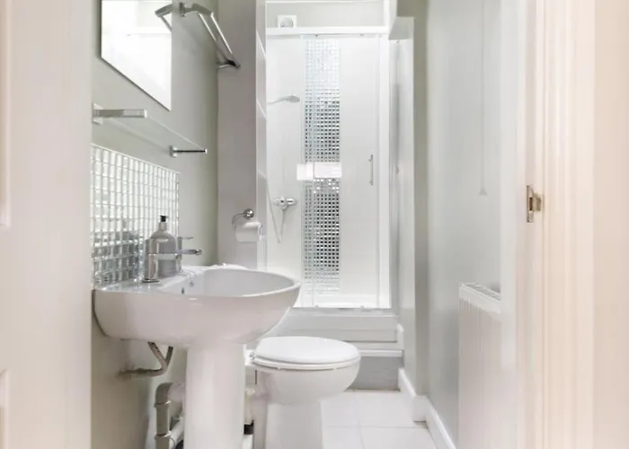 Prospect Place - - Free Parking Holiday home