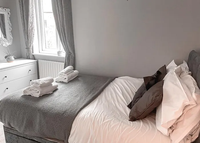 Prospect Place - - Free Parking Holiday home *