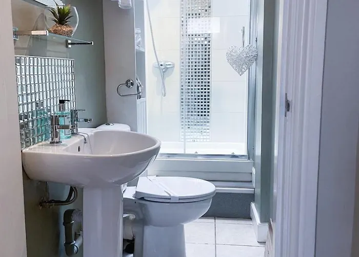 Holiday home Prospect Place - - Free Parking *